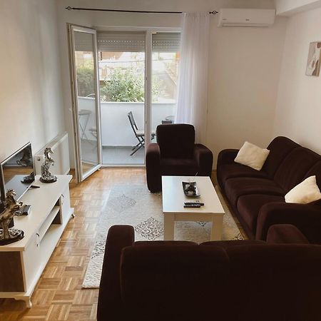 Apartment Troi 프리슈티나 외부 사진